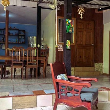 Casita Happy Feet And Tours Corcovado Hotell Drakes Bay Eksteriør bilde
