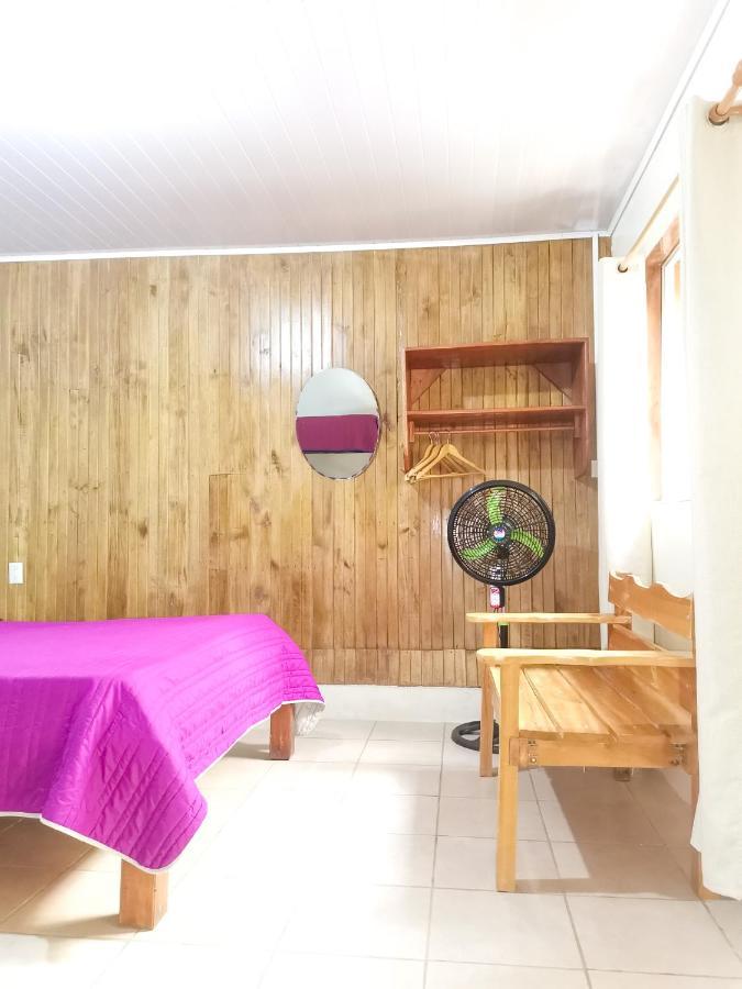 Casita Happy Feet And Tours Corcovado Hotell Drakes Bay Eksteriør bilde