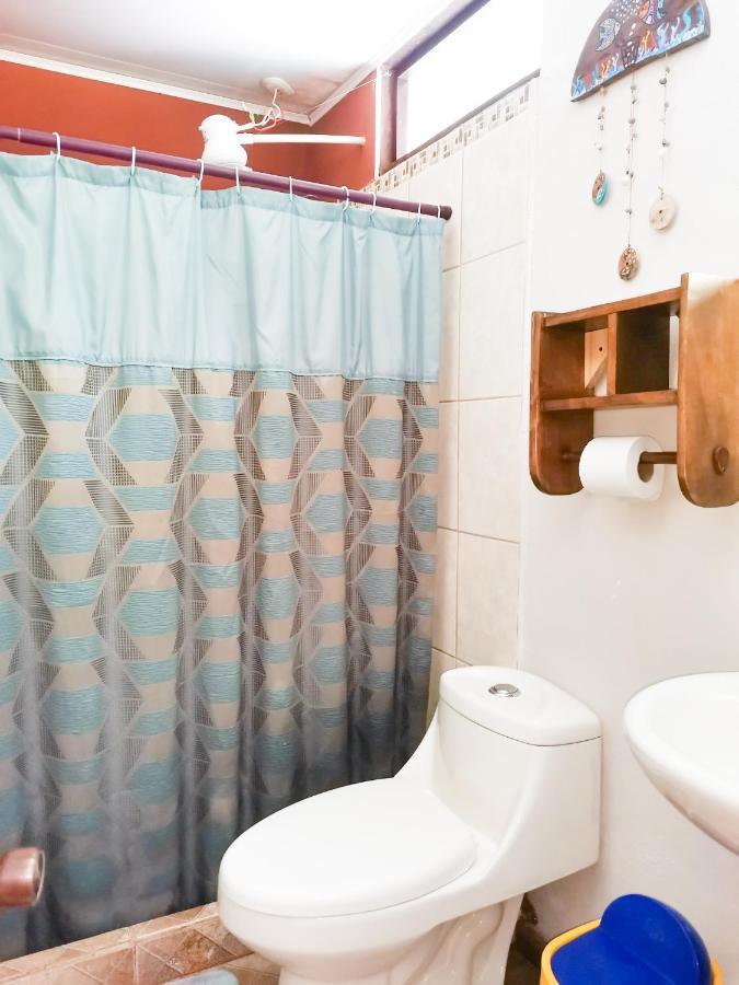 Casita Happy Feet And Tours Corcovado Hotell Drakes Bay Eksteriør bilde