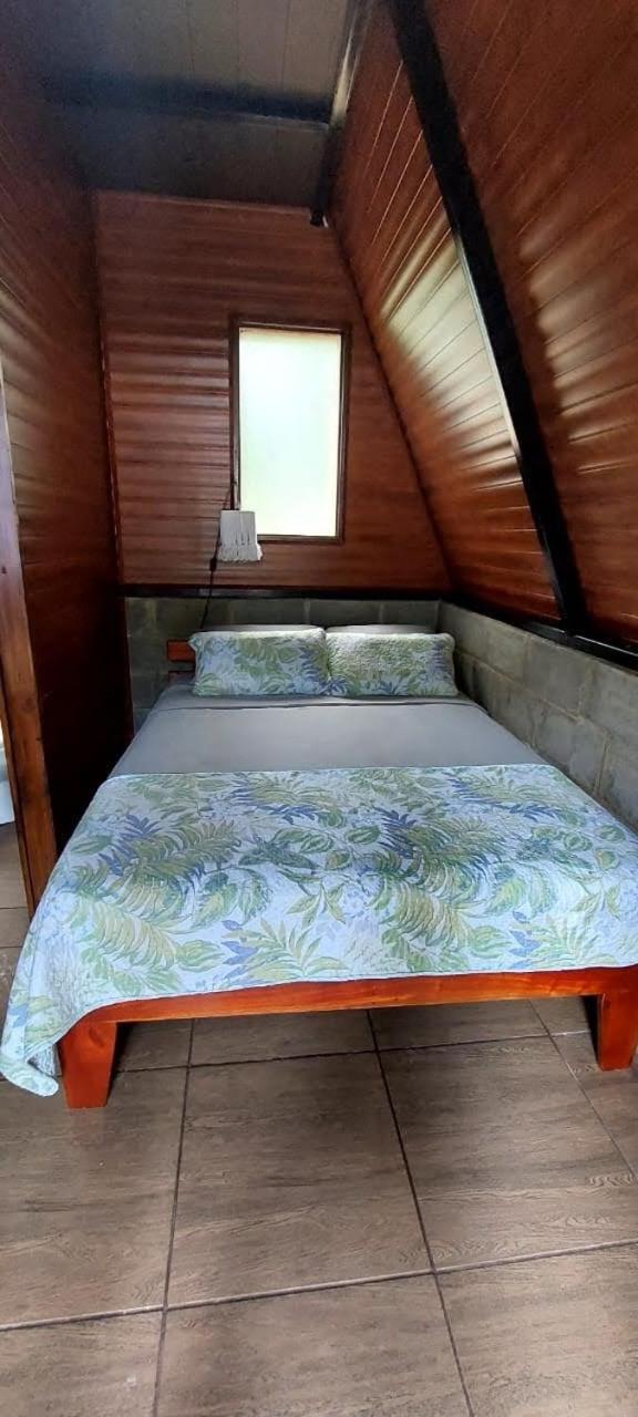 Casita Happy Feet And Tours Corcovado Hotell Drakes Bay Eksteriør bilde