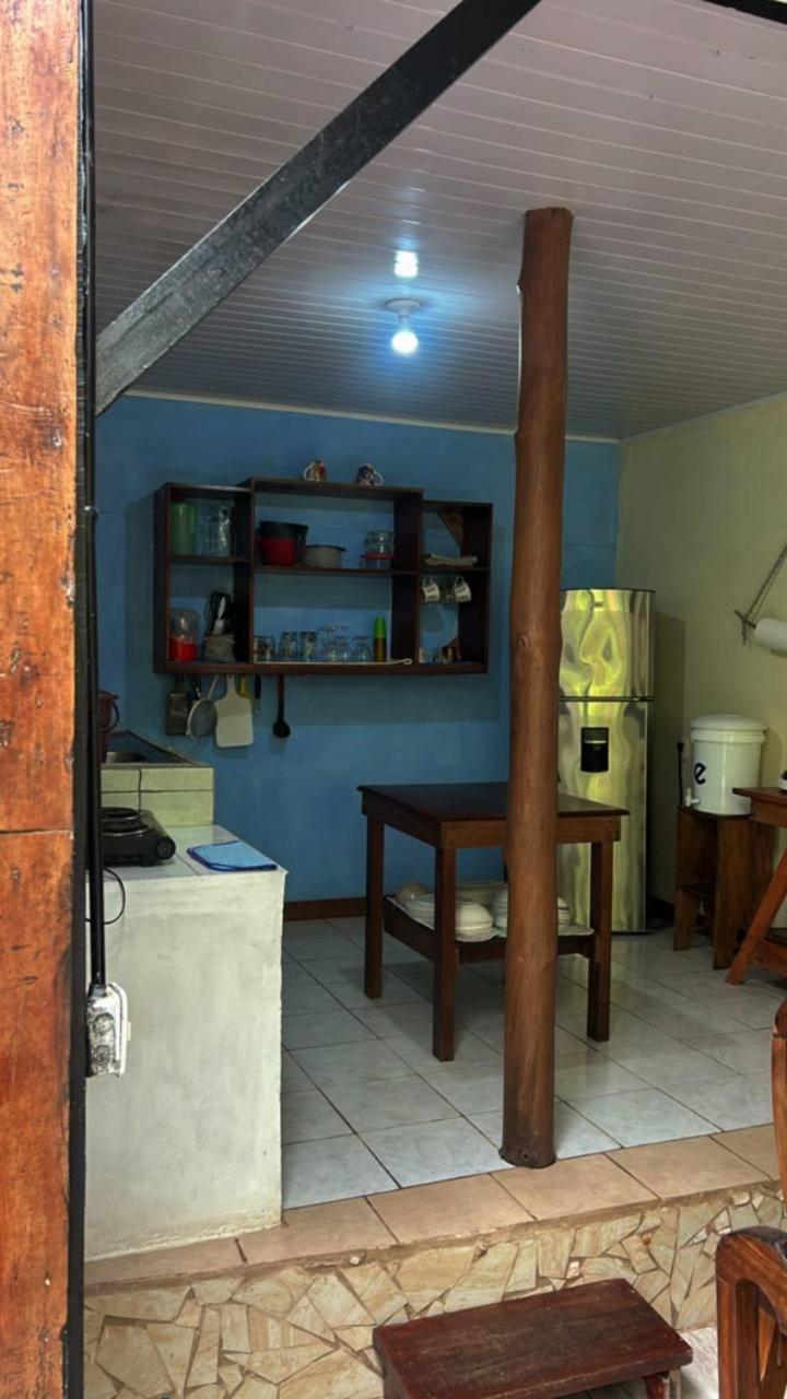 Casita Happy Feet And Tours Corcovado Hotell Drakes Bay Eksteriør bilde