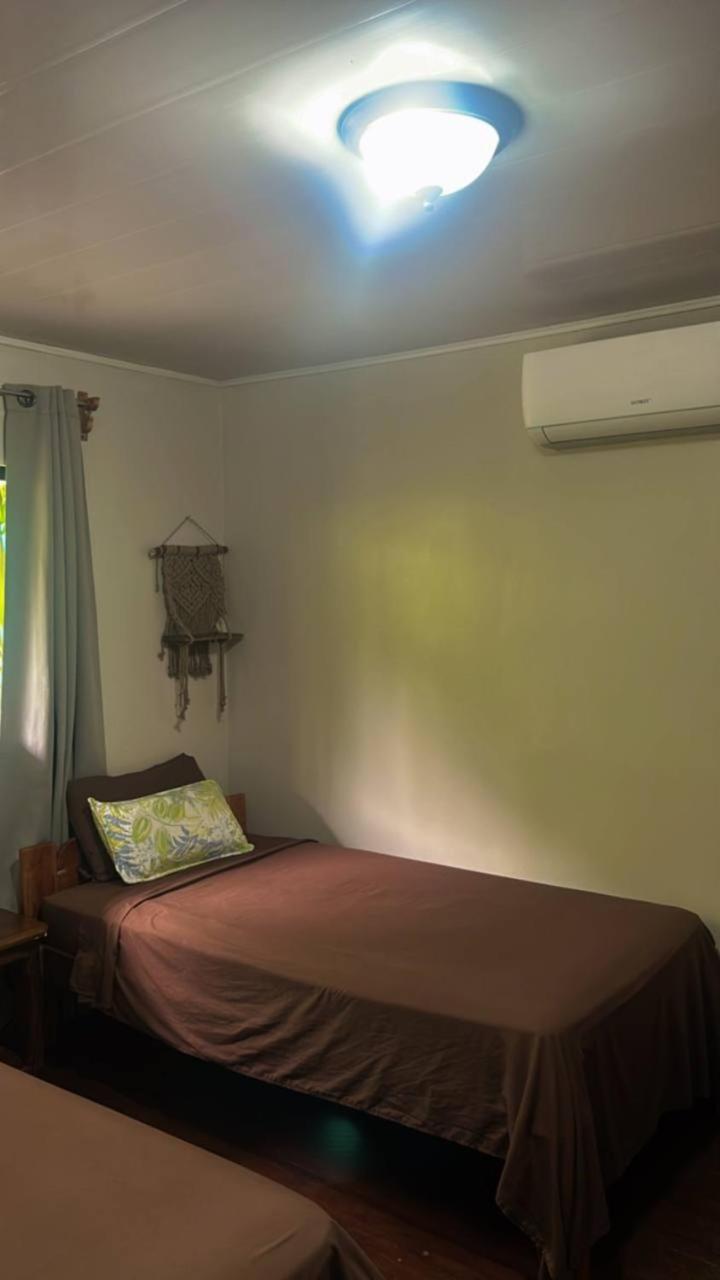 Casita Happy Feet And Tours Corcovado Hotell Drakes Bay Eksteriør bilde